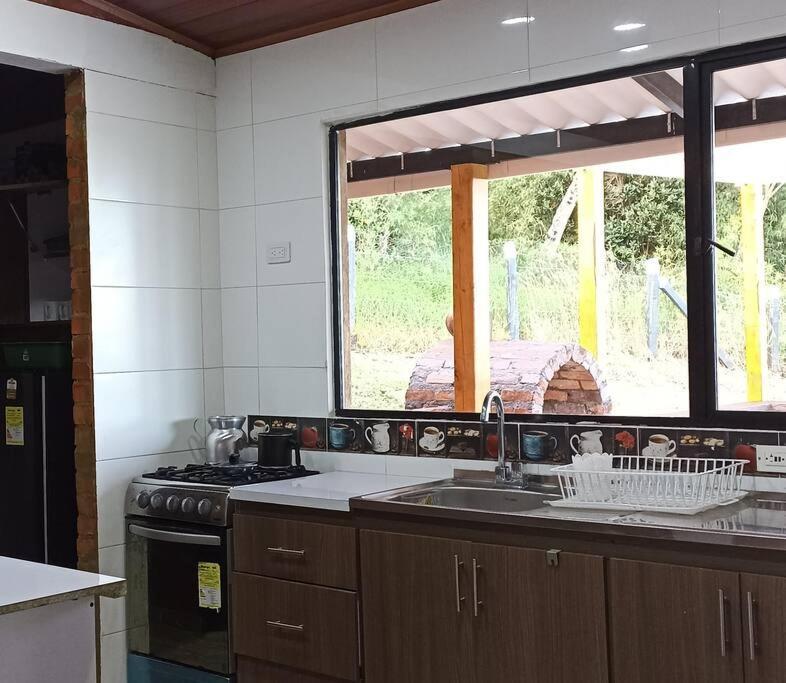 Hermosa Casa Campestre Moderna "Rancho La Marina" Чикинкира Экстерьер фото